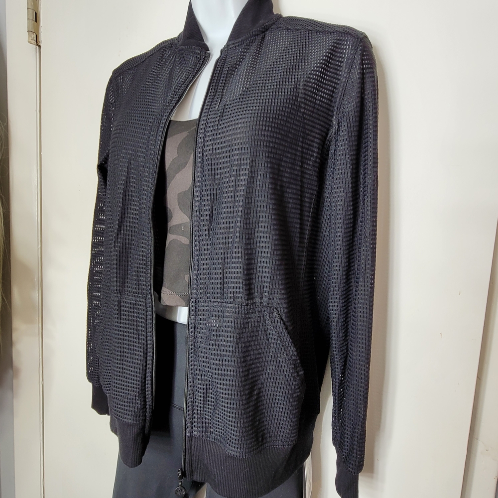 Women's Beyond Yoga XS Black Mesh Jacket